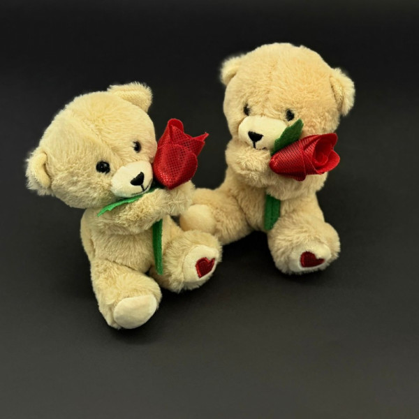 🧸 Меко и нежно плюшено мече с роза 🌹. Класически подарък за незабравим празник - 1 бр.